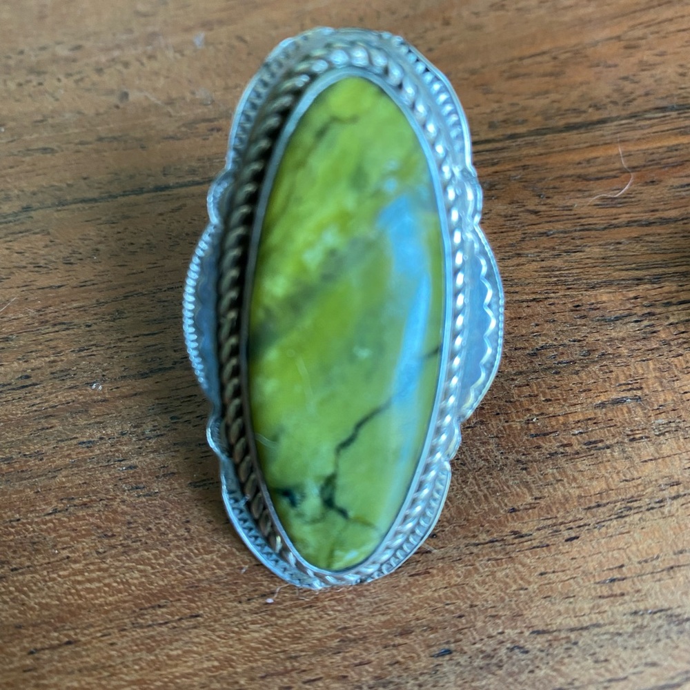 Gorgeous sterling silver natural stone Serpentine ring by artist Orlando Crespin